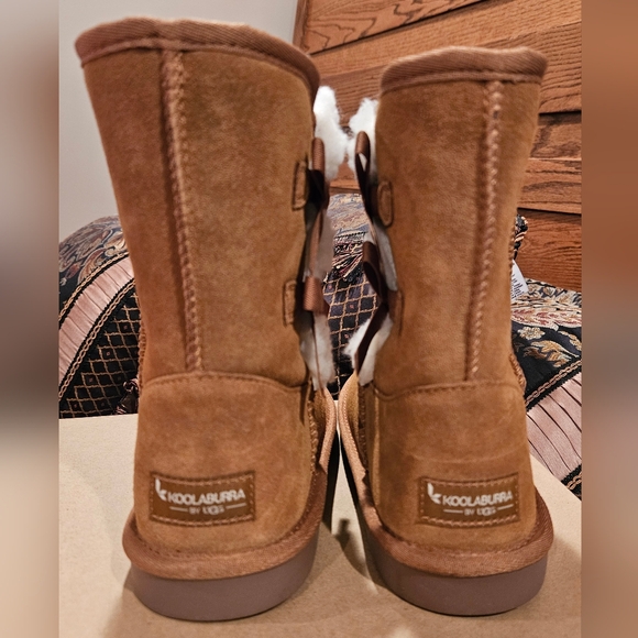 Ugg Koolaburra Boots - Picture 12 of 12